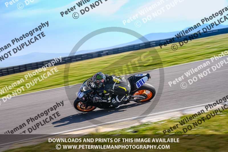 anglesey no limits trackday;anglesey photographs;anglesey trackday photographs;enduro digital images;event digital images;eventdigitalimages;no limits trackdays;peter wileman photography;racing digital images;trac mon;trackday digital images;trackday photos;ty croes
